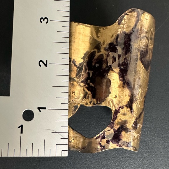 Unique handmade artisan freeform distressed brass cuff - Picture 6 of 6